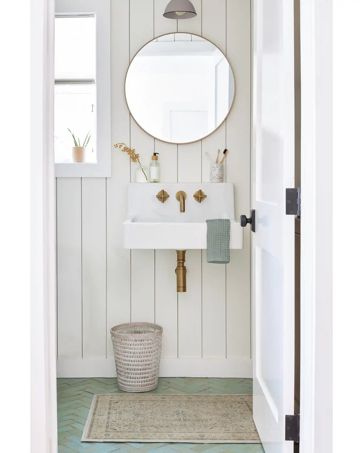 Kamran Ivory Opal Rug