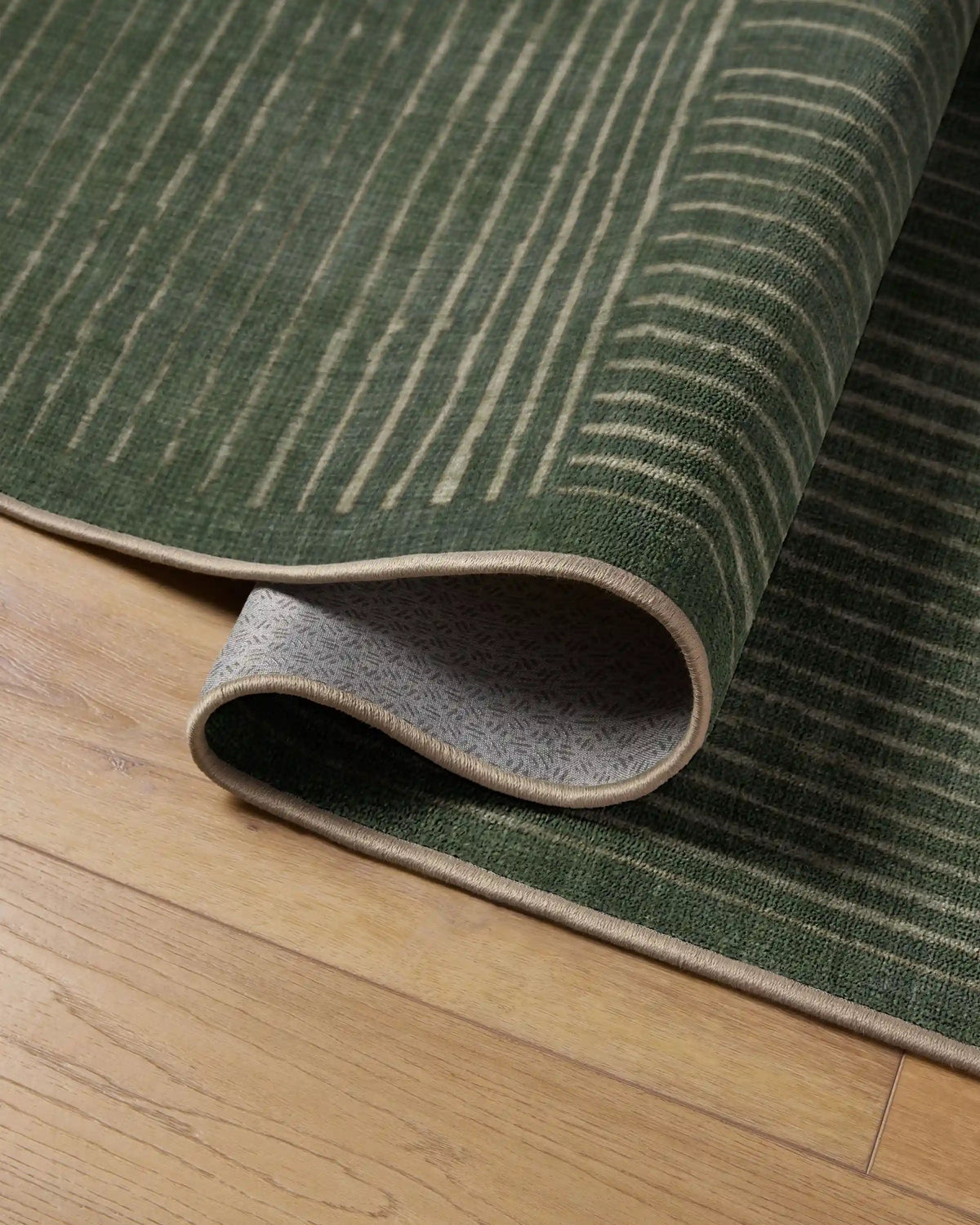Linear Oasis Green Rug