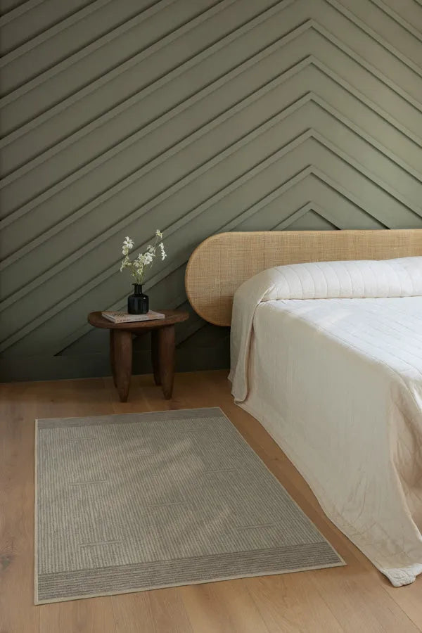 Solvi Stone Rug