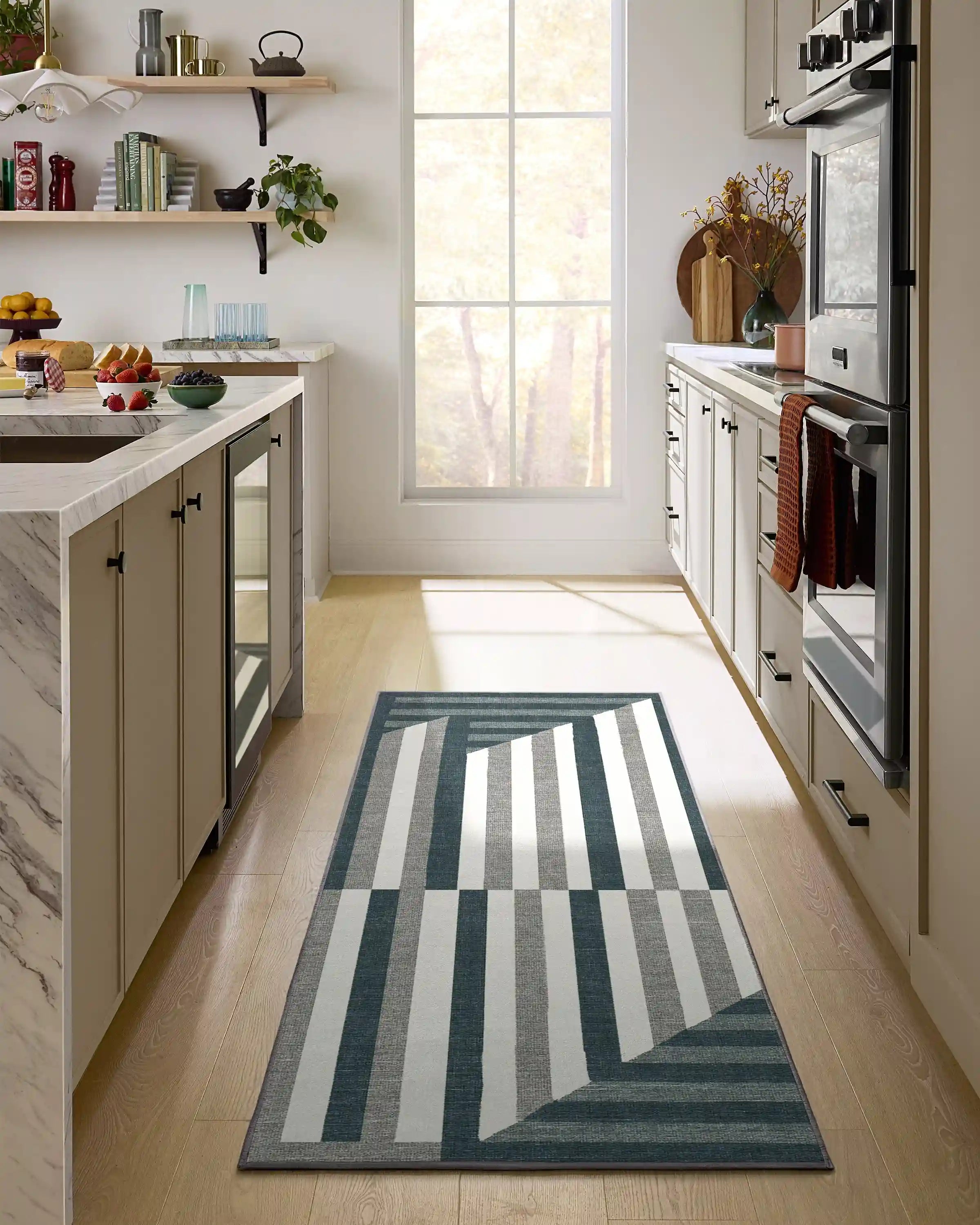 Venn Charcoal Rug